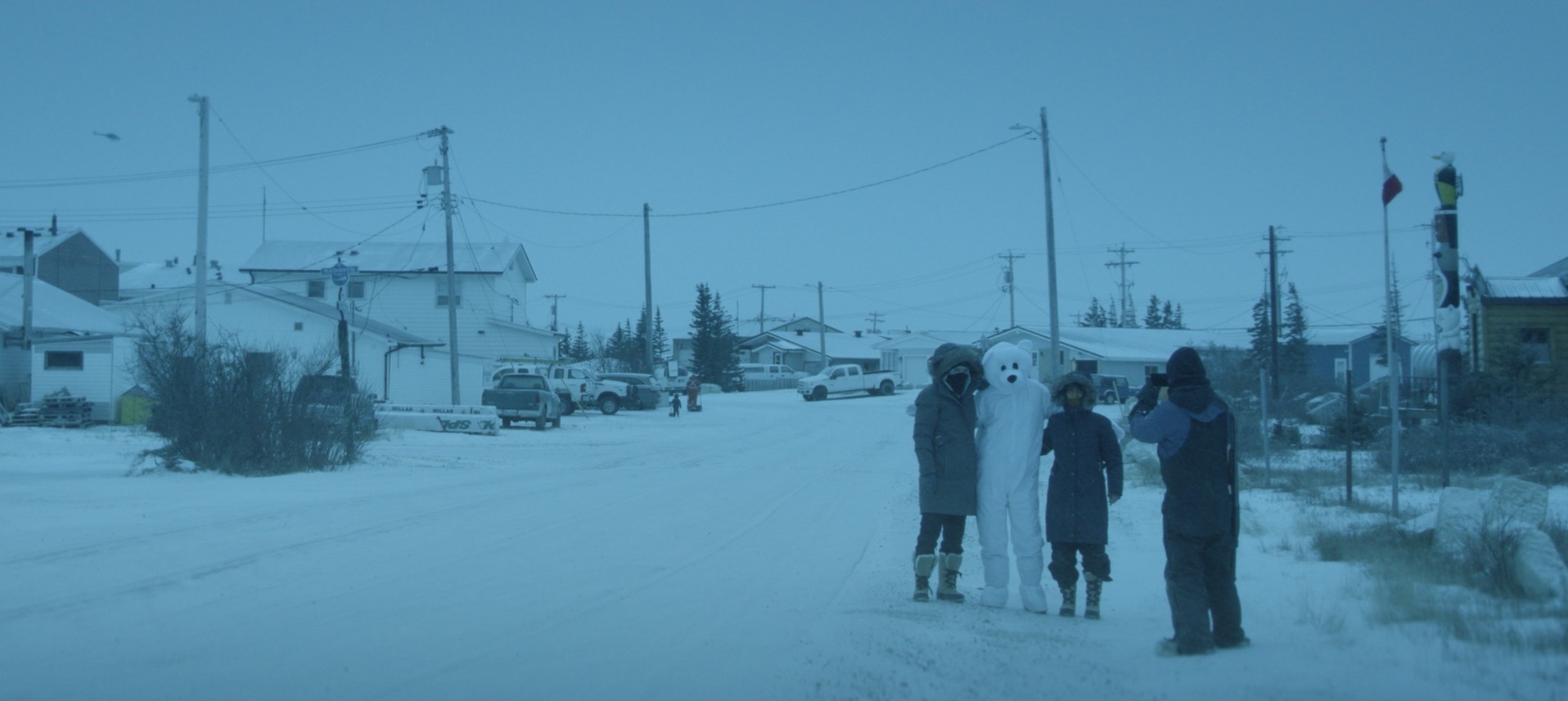 Churchill polar bear town extrait du film