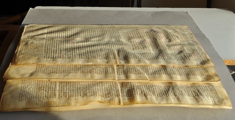 8 parchemin gondolé